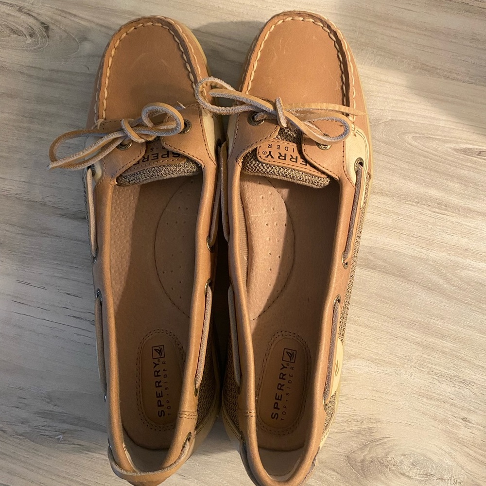 Women’s Sperry Shoe